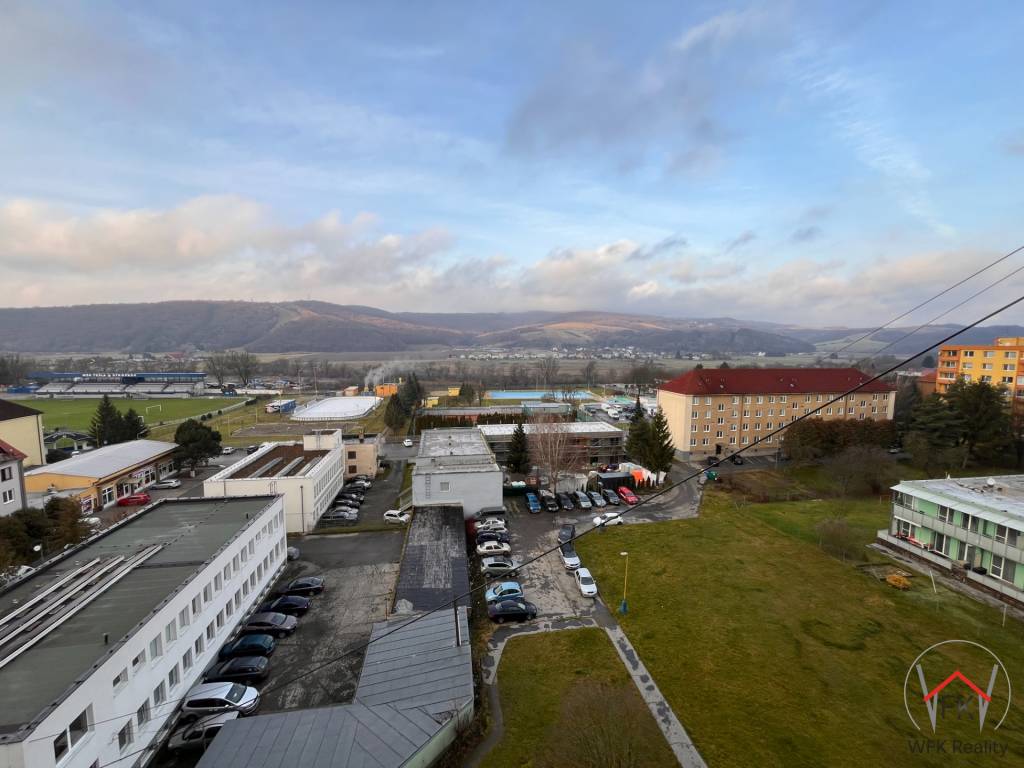 NA PREDAJ ZARIADENÝ 3-IZBOVÝ BYT S KLÍMOU – STROPKOV - 14