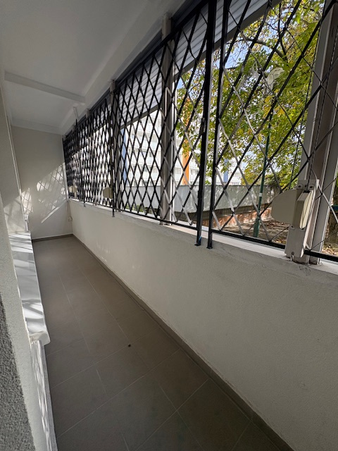 Kompletne zariadený 2-izbový byt Tilgnerova komplet 800,-Eu - 14