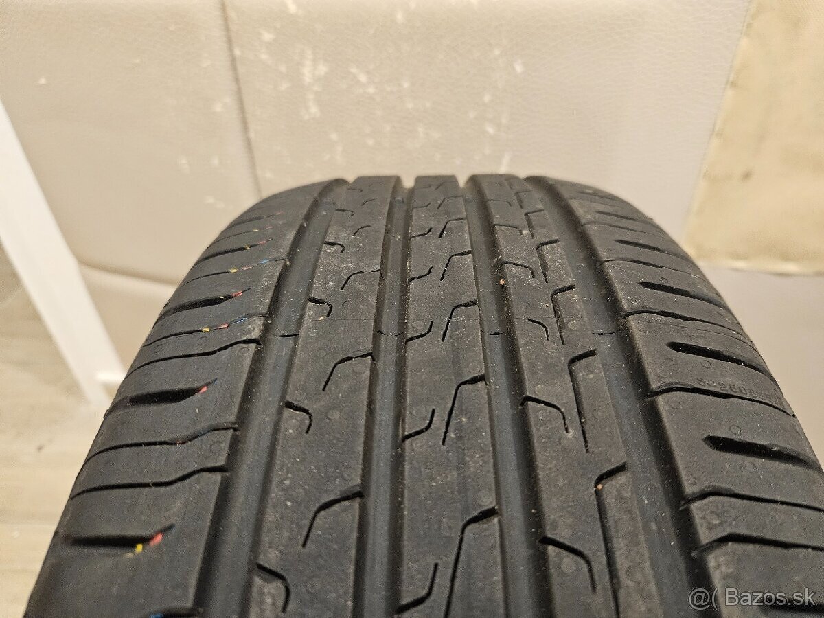 Špičkové, nejazdené letné pneu Continental - 195/55 r16 - 14