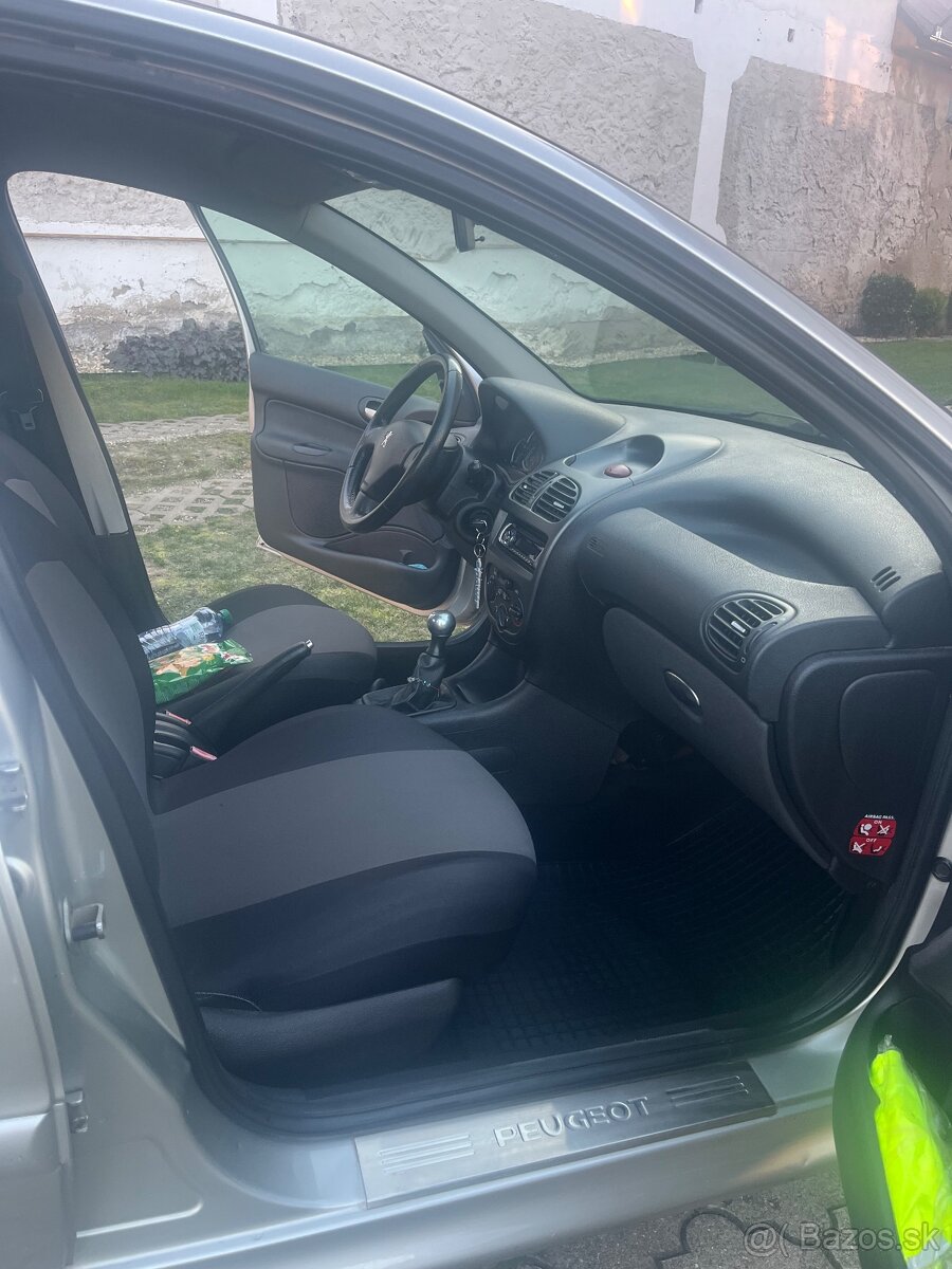 Peugeot 206. - 14