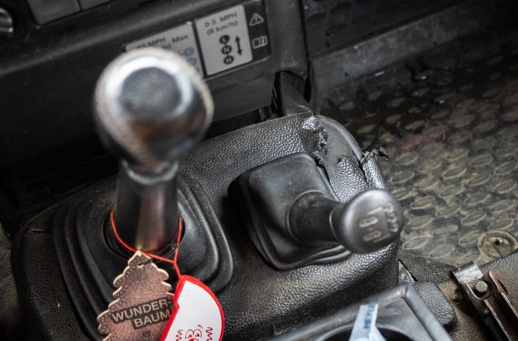 Land Rover Defender 110 SW, 90kW, (2007) - 14