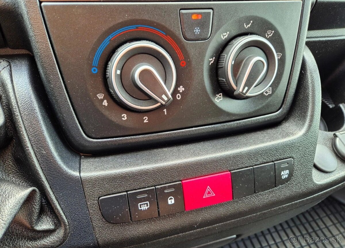 Peugeot boxer L4H3 6-miestne 2.2 HDI 140 koni - 2020 - 14