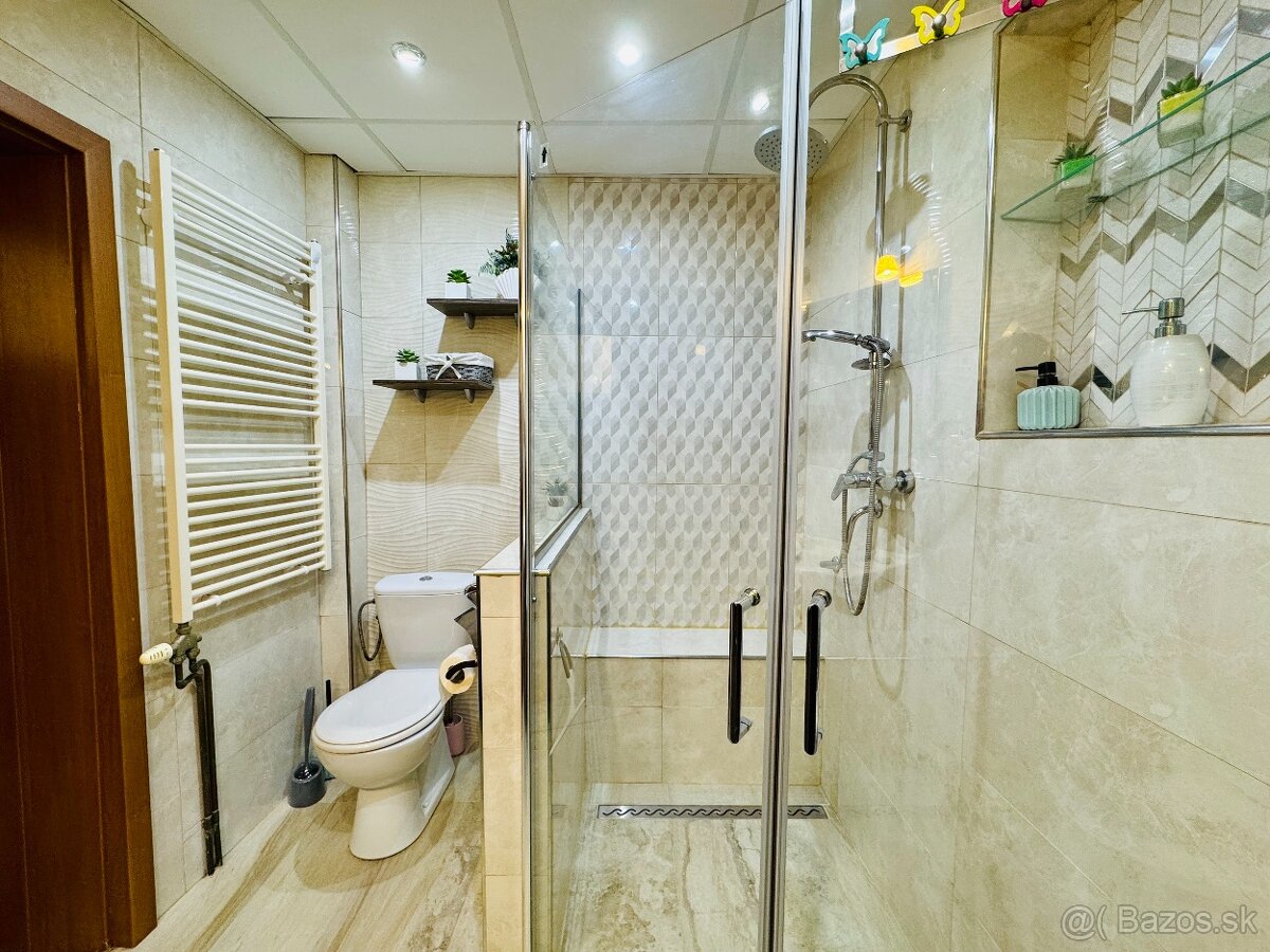 Priestranný dom s veľkým pozemkom – Nižná Hutka - 14