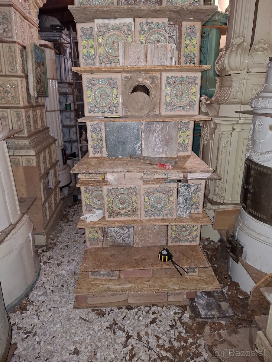 Kachlová pec historická - 14