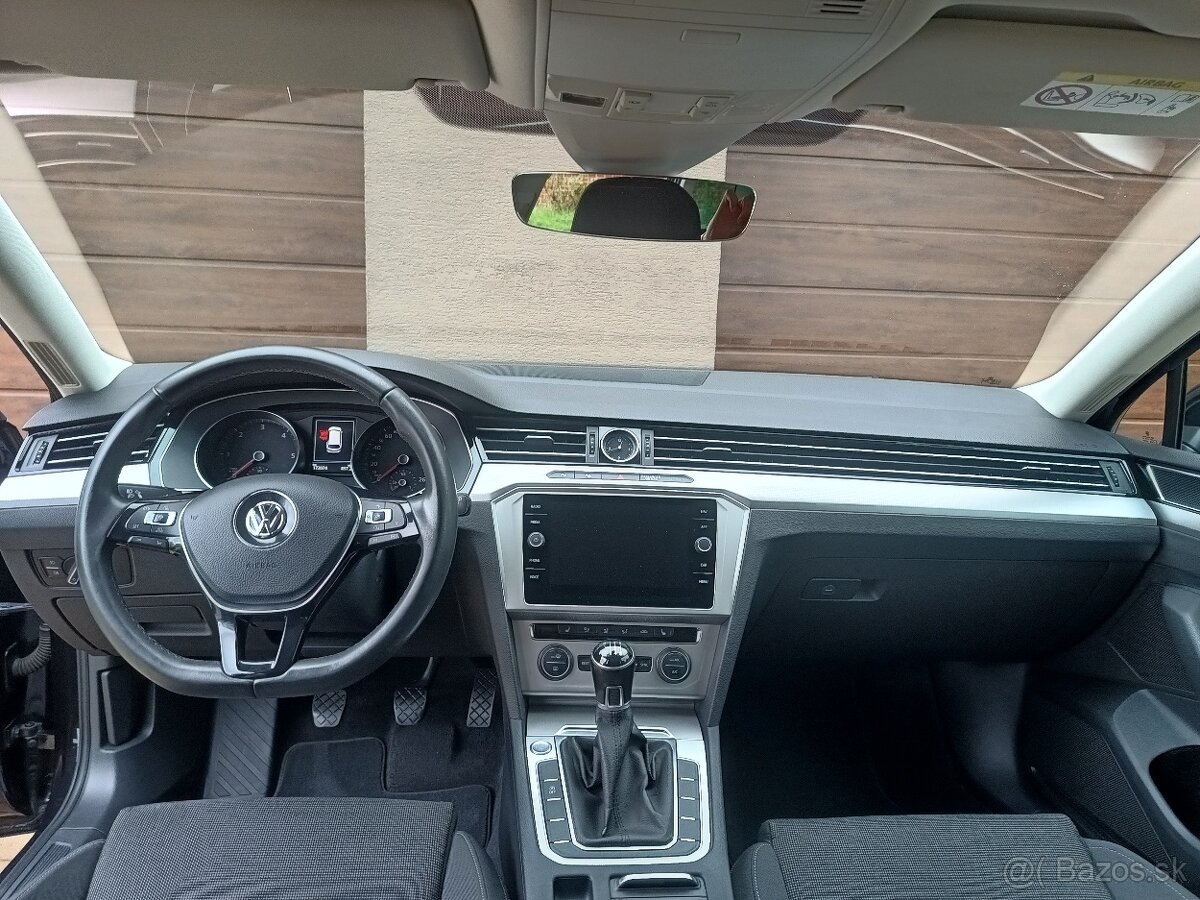 Volkswagen Passat Variant 2.0 TDI M6 Nové rozvody - 14