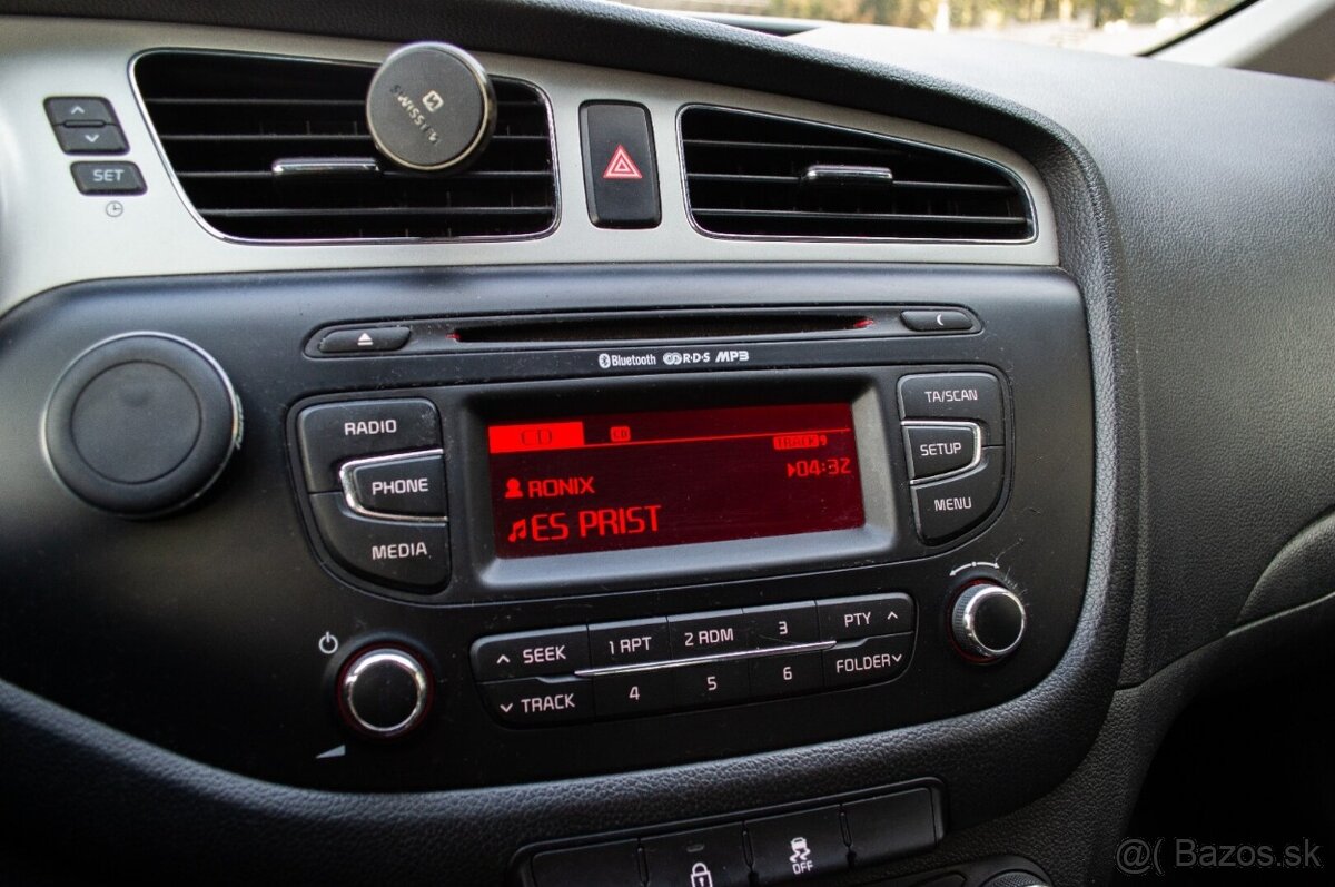 Kia Ceed SW 1.6 GDI - 14