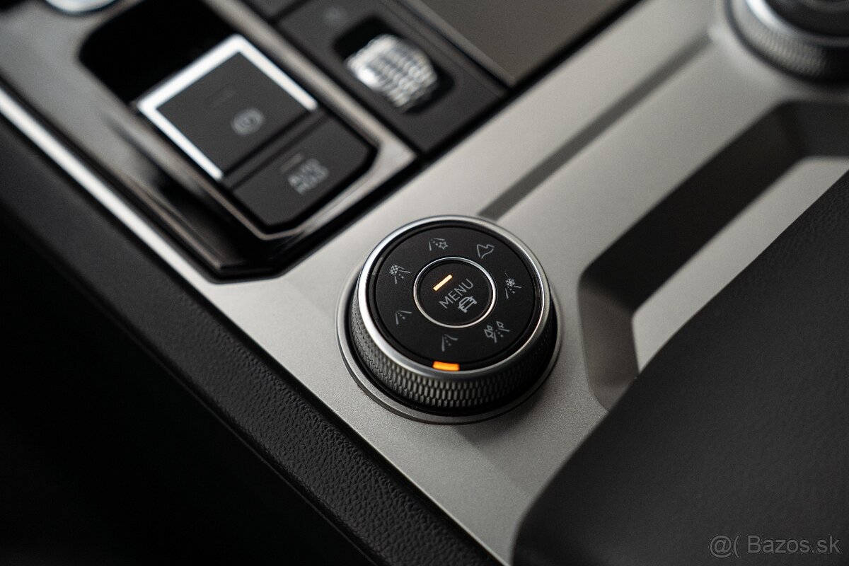 Predám VOLKSWAGEN TOUAREG 3.0 TDi webasto, odpočet DPH - 14