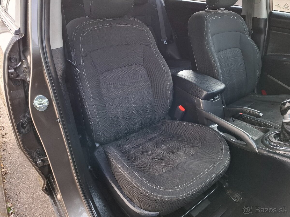 Kia sportage 1,6gdi benzin - 14