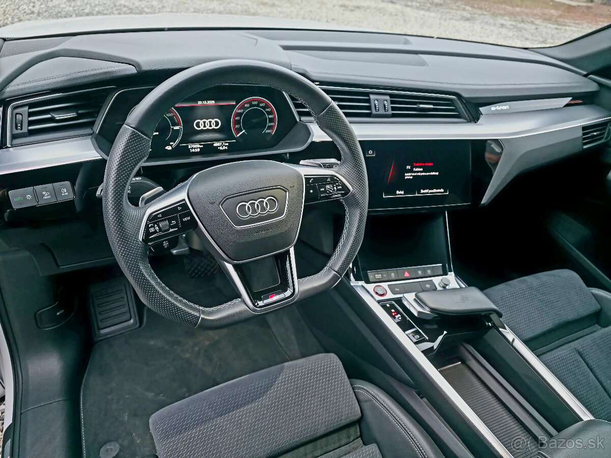 Audi E-tron S 370 kW, 37000 km, odpočet DPH. - 14