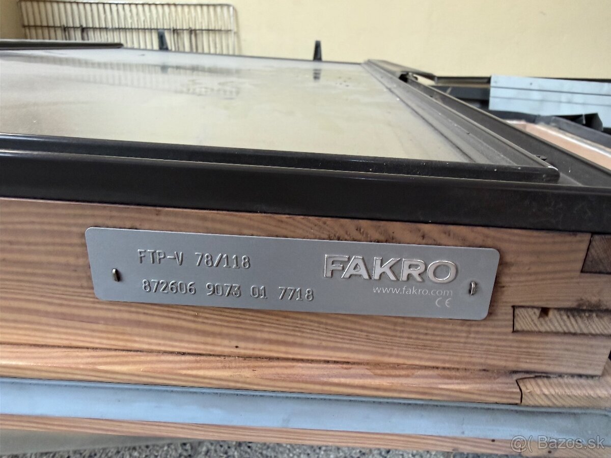 Predam stresne okna FAKRO 7ks - 14