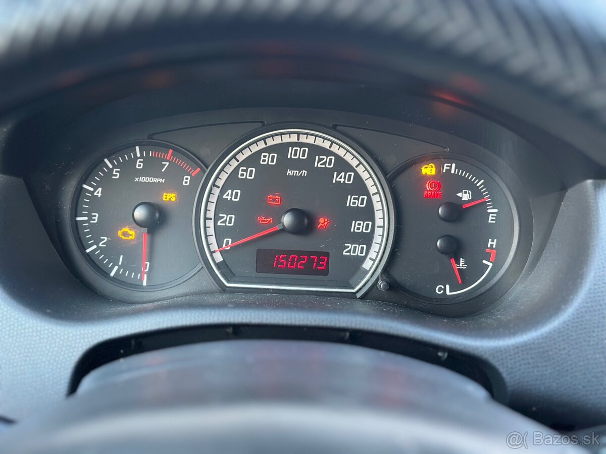 Suzuki Swift 1.3 benzín 67 kW MT/5 - 14