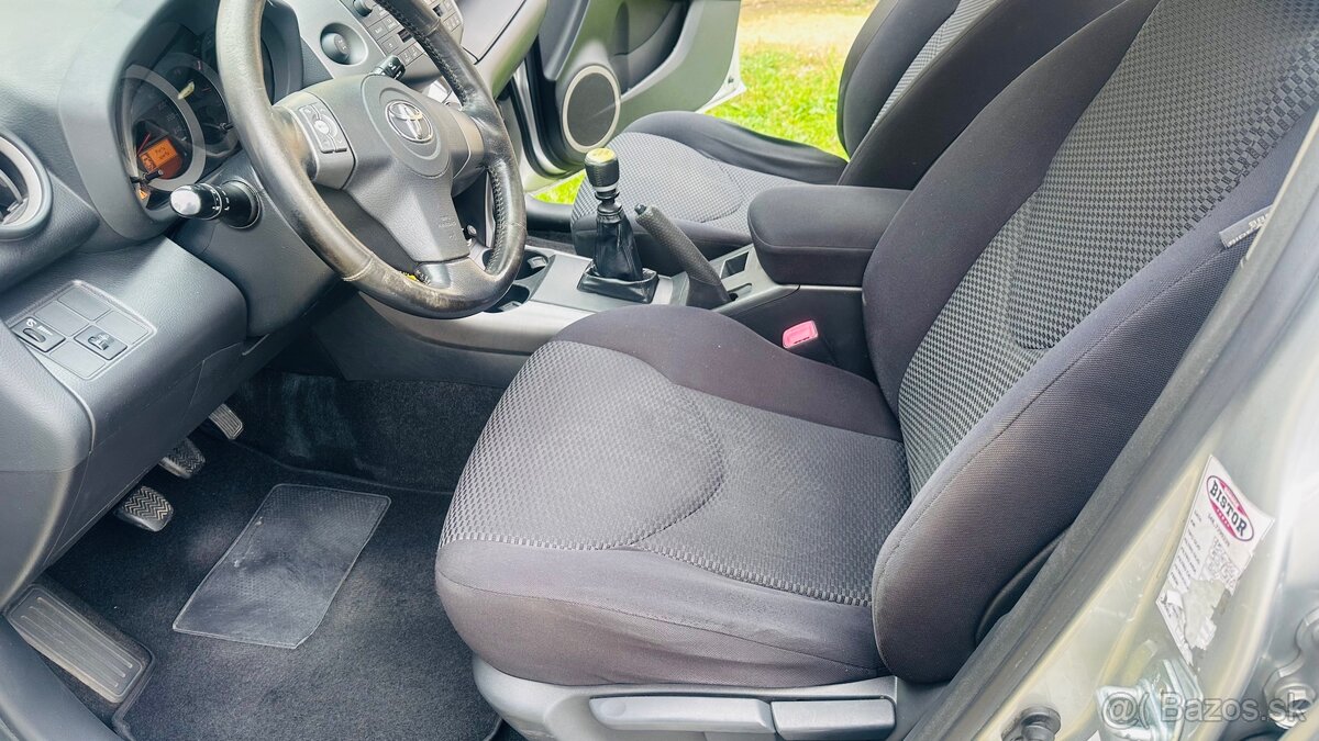 Toyota RAV4 4x4 - 14
