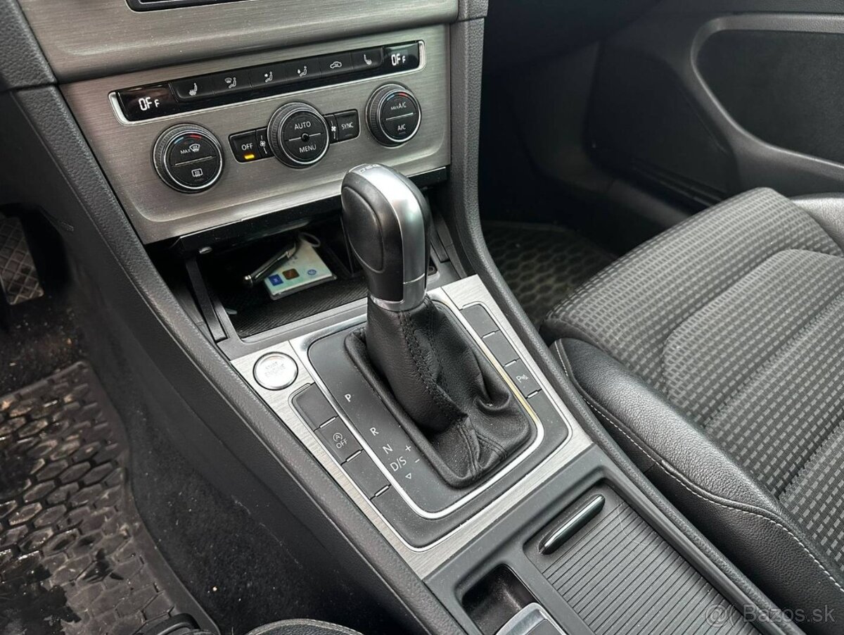 Volkswagen Golf 1.6 TDI DSG - 14