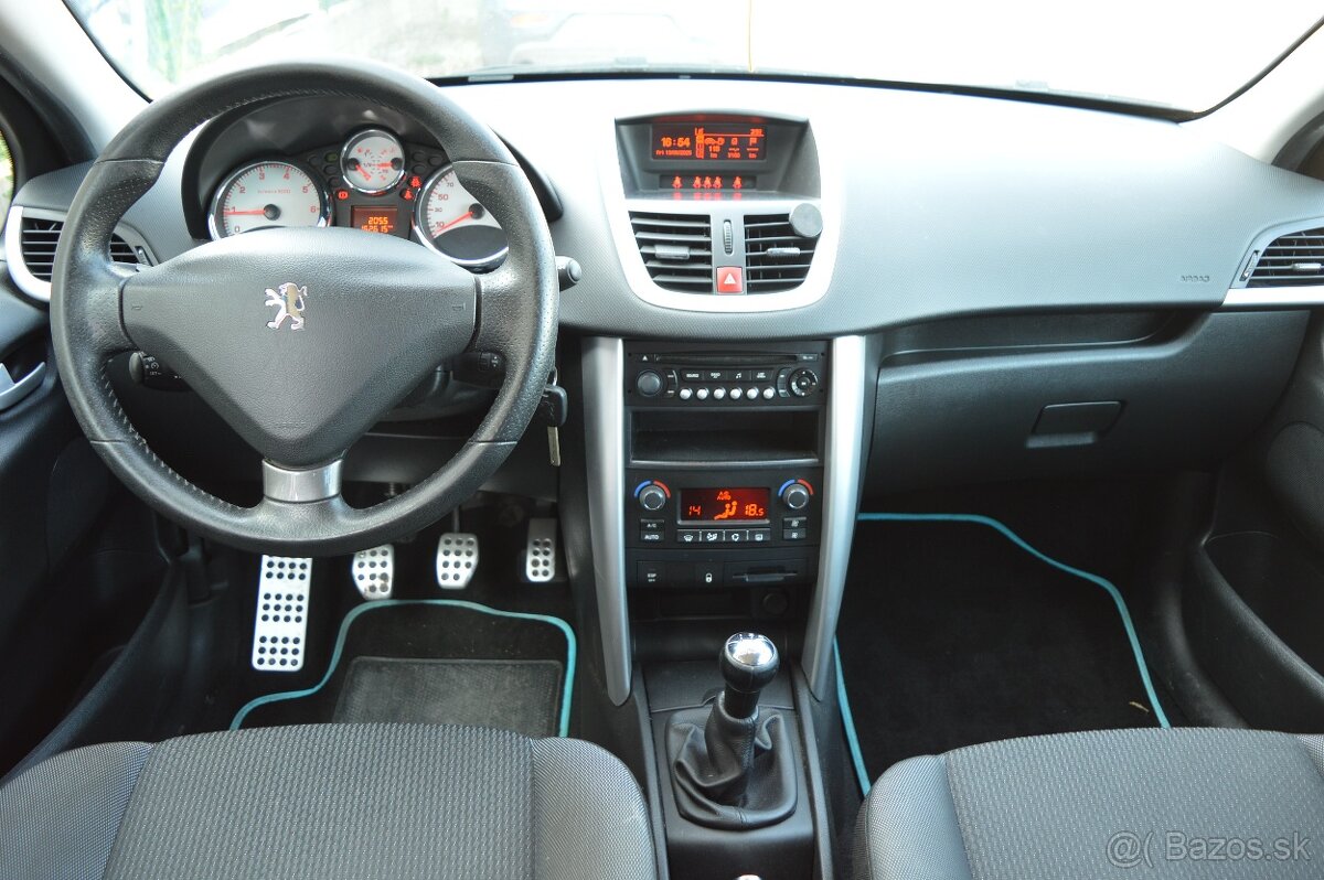 PEUGEOT 207 1,4 70kW M5 Slovenské - 14