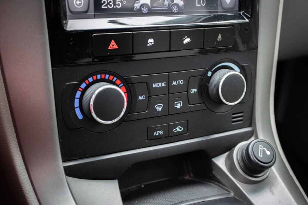 Chevrolet Captiva - 14