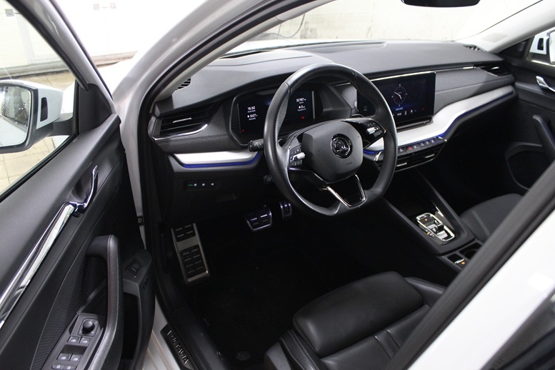 Škoda Octavia 2.0 TDI SCR Style DSG - 14