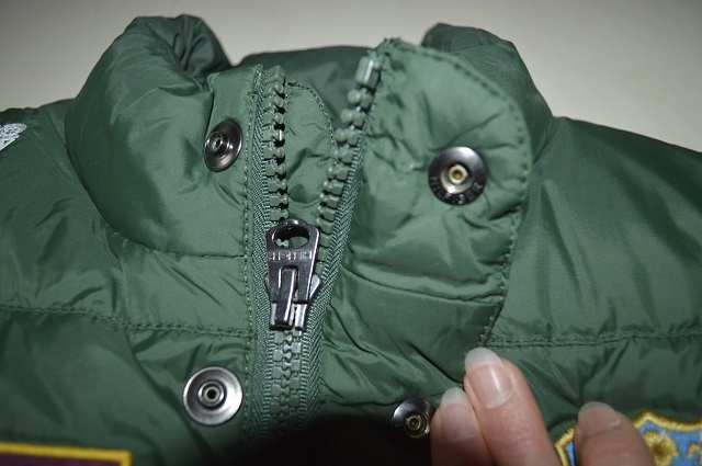 predam original vesta Tommy Hilfiger - 14