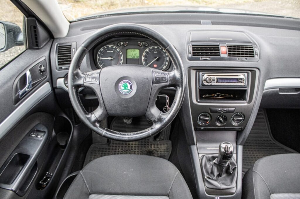 Škoda Octavia 2 z roku 2007 - 14