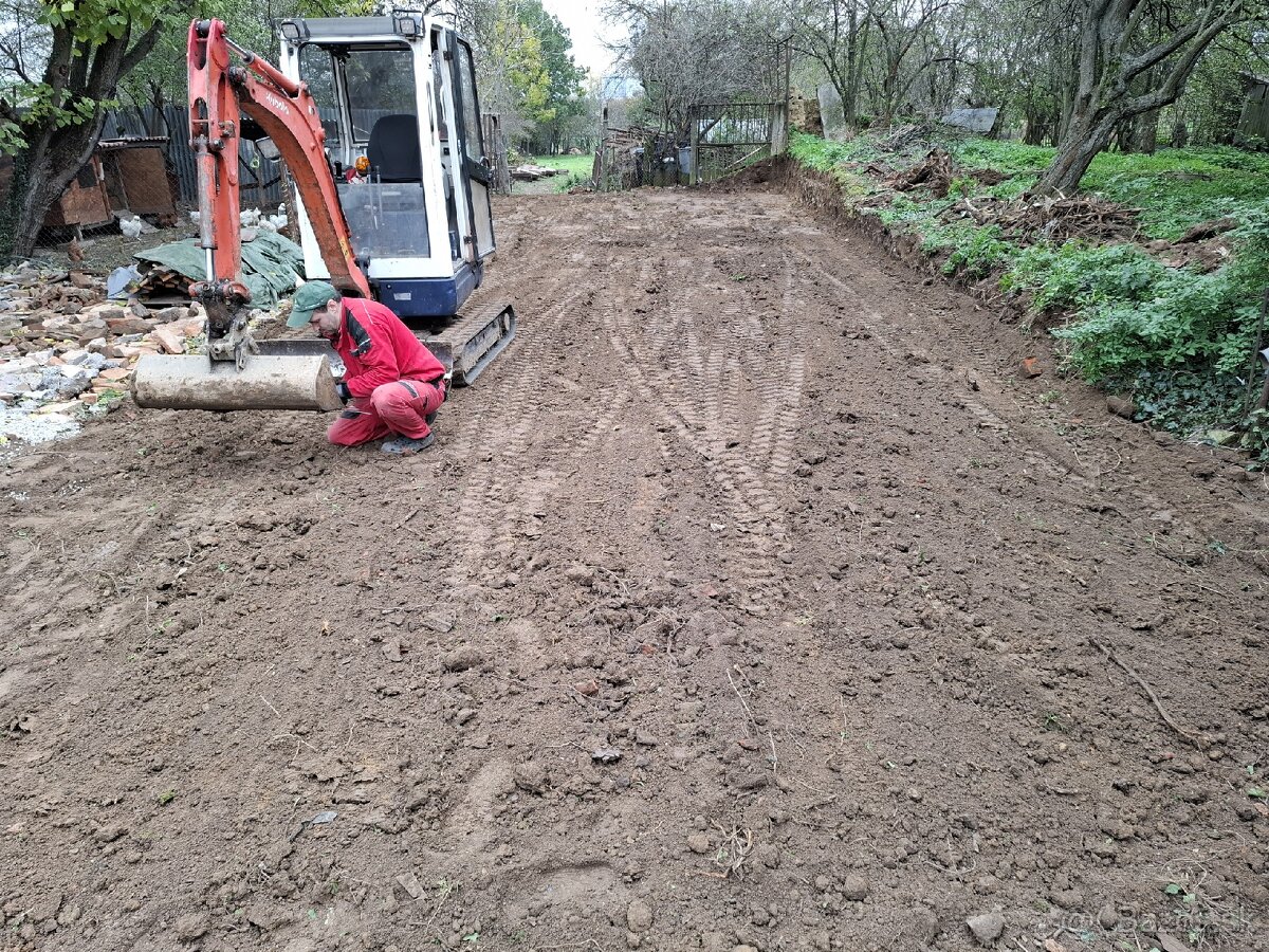 Vykopove a zemne práce minibagrom - 14