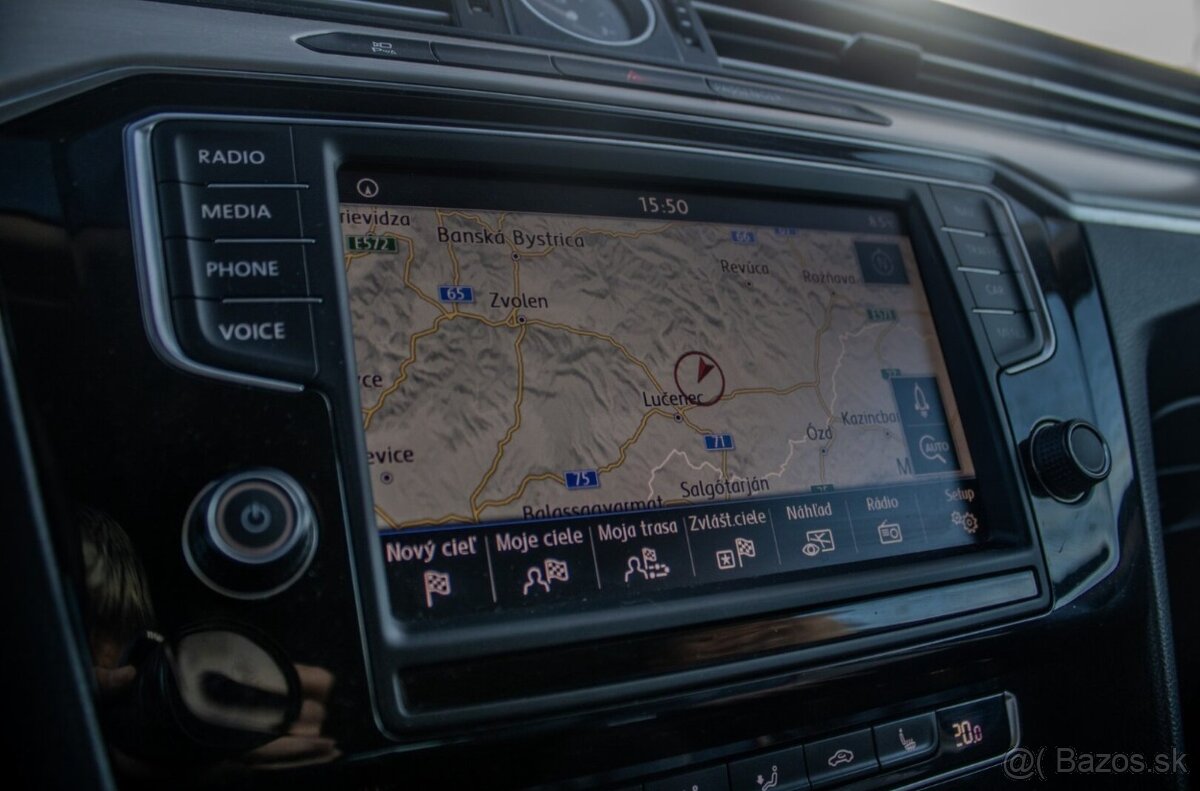 Volkswagen Passat Variant 2.0 TDI BMT Highline DSG 2 - 14