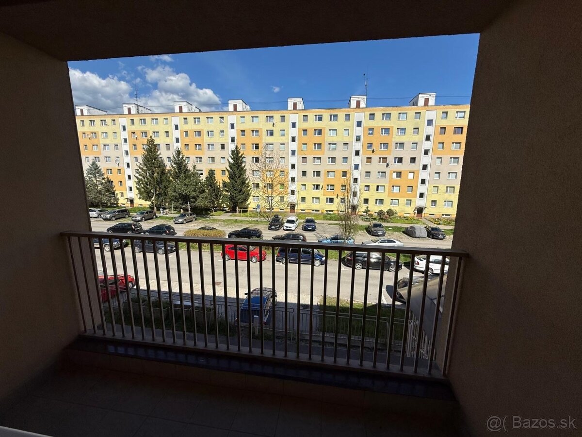 Na predaj 3 izbový byt po rekonšt.v Brezne-Mazorníkovo - 14