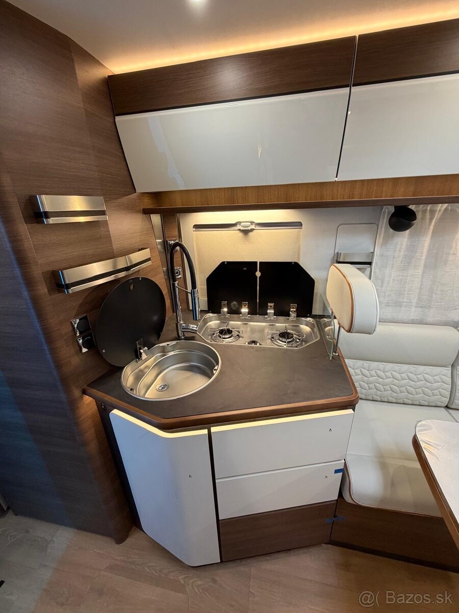 RAPIDO 8096df 4os 3,5T 180PS AUT Dvojitá podlaha - 14