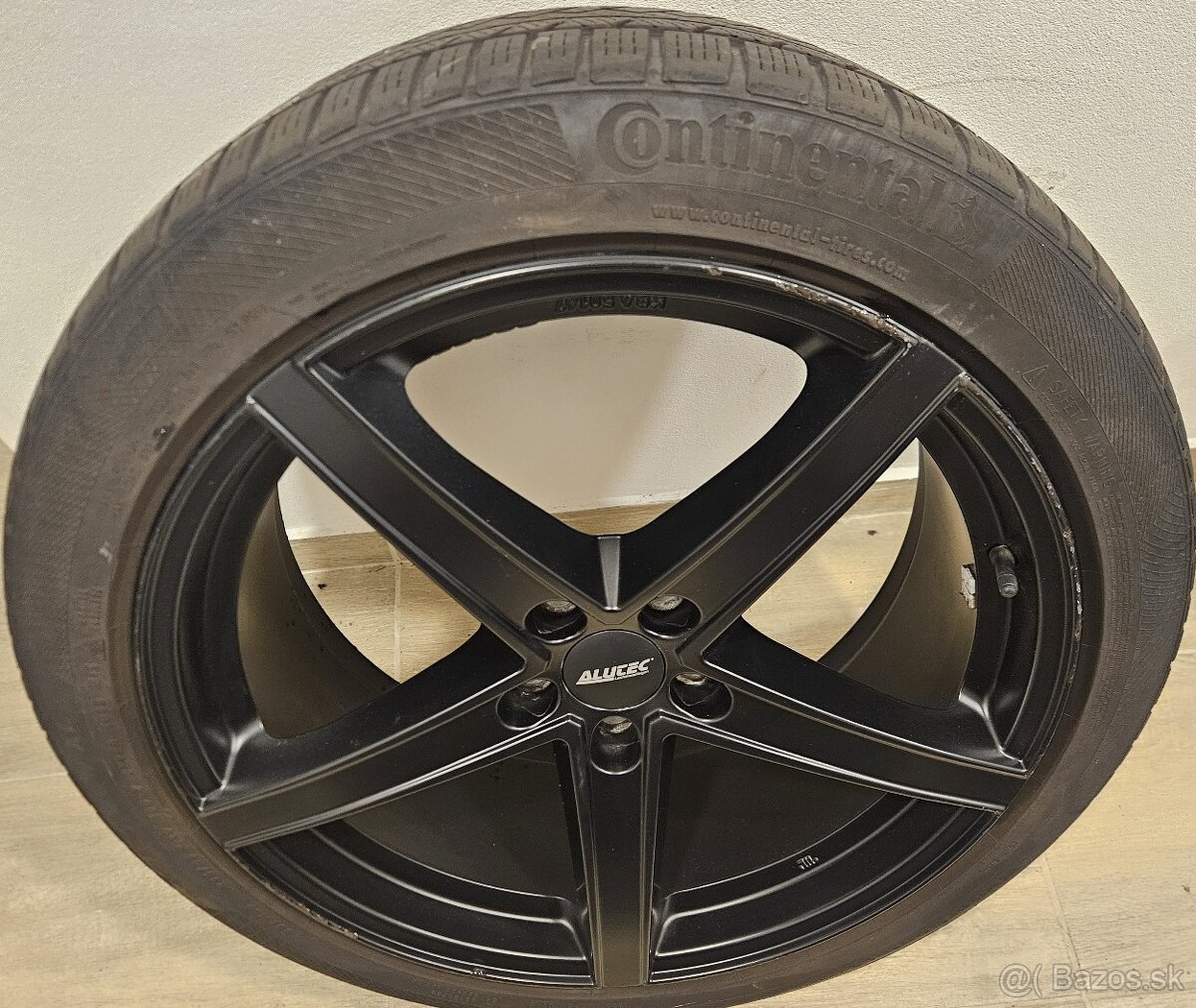 Nemecká zimná sada ALUTEC - 5x112 R20 + 235/45 r20 - 14