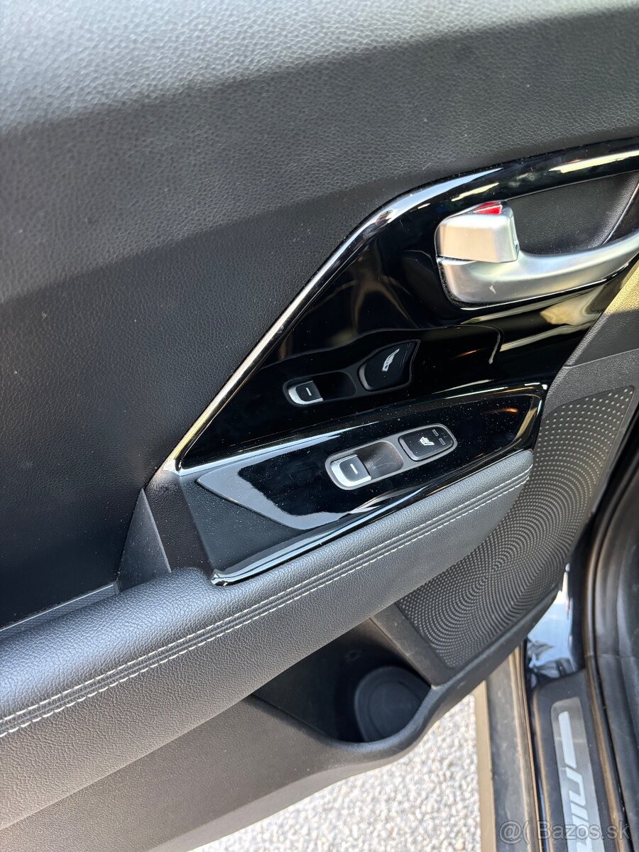 KIA NIRO ELECTRIC - 14