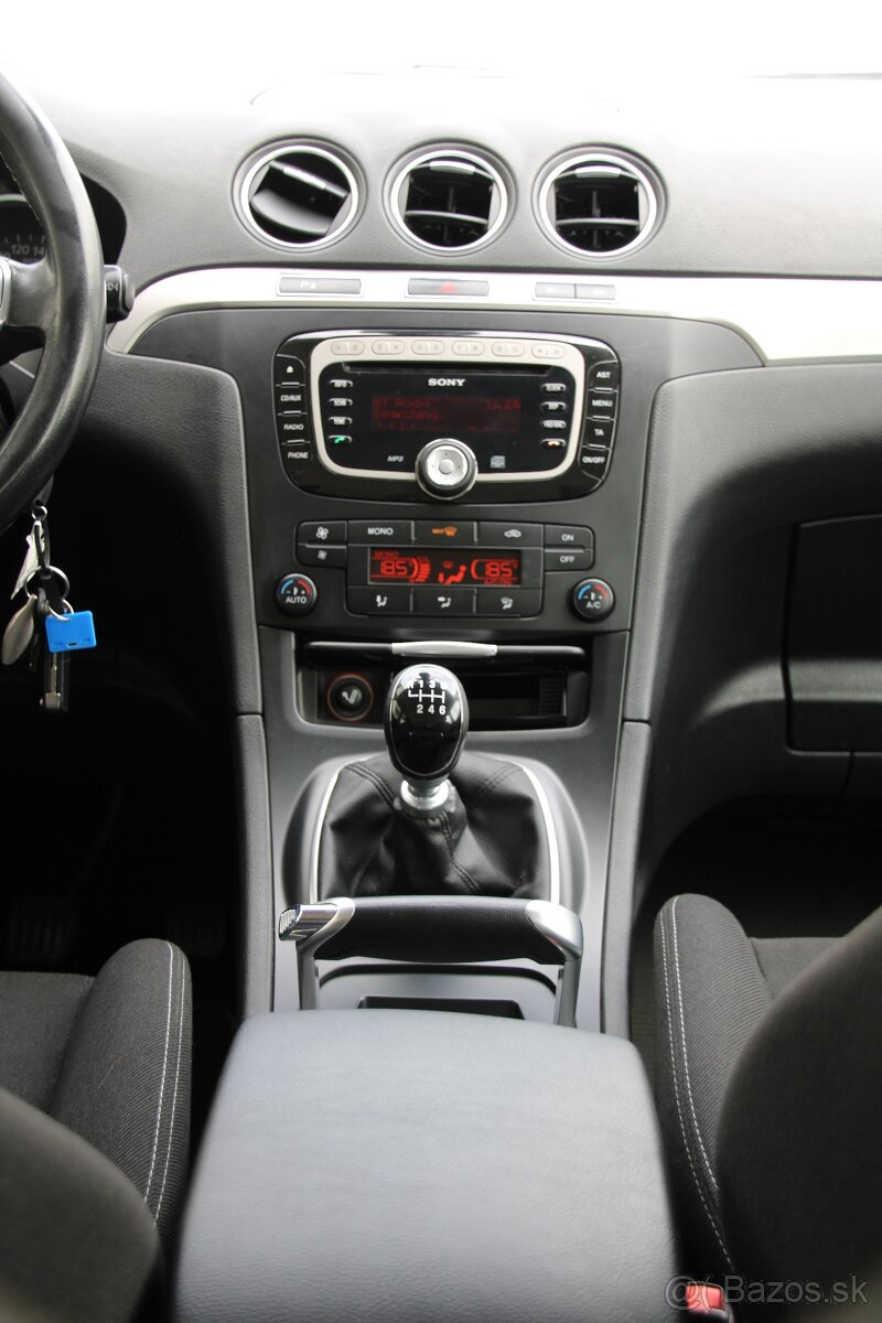 Ford S-Max Trend - 14