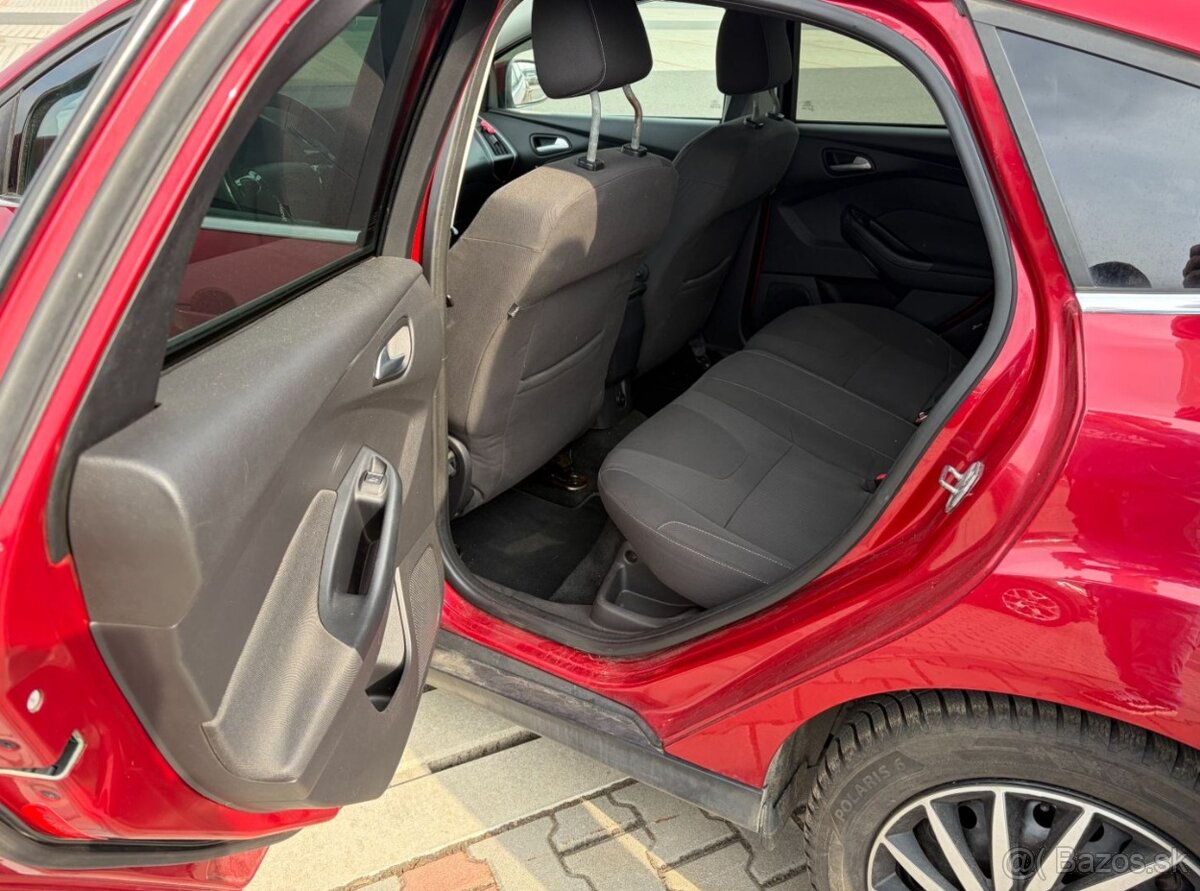 Ford Focus 1.6 EB 110kw TOP VÝBAVA - 14