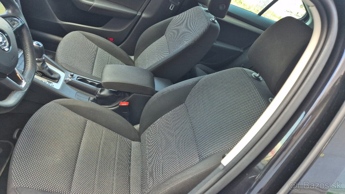 Škoda Octavia 1.4 TSI 150k Business DSG - 14