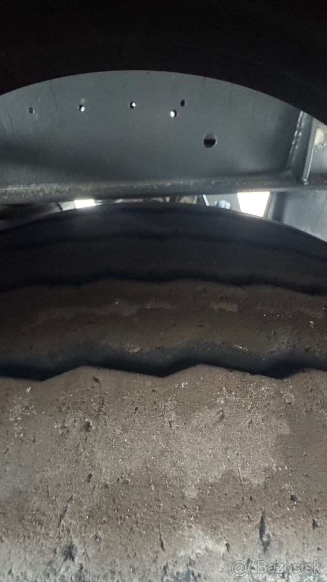 Sklápací náves Schmitz - 14