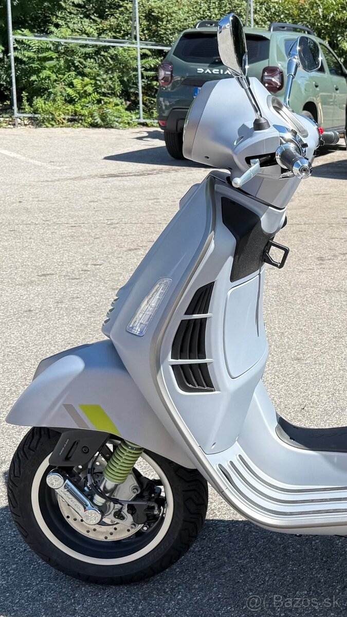 Vespa GTS 300 SuperTech 2025 - 14