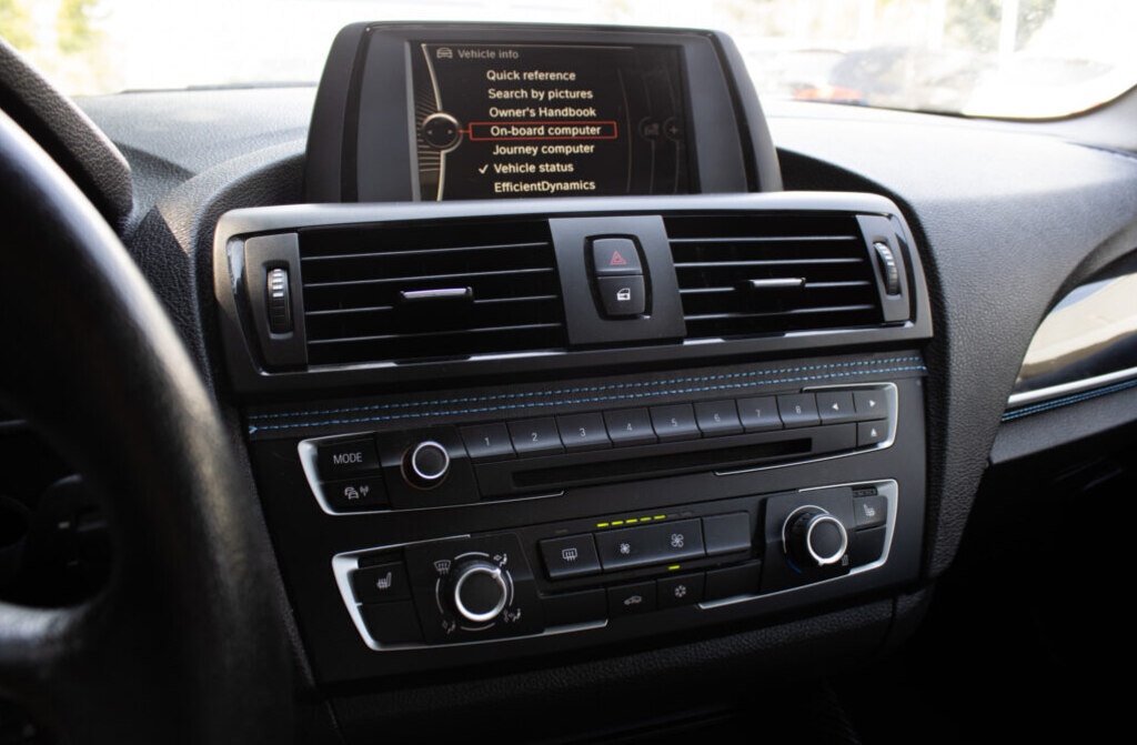 BMW 116i z roku 2011 - 14