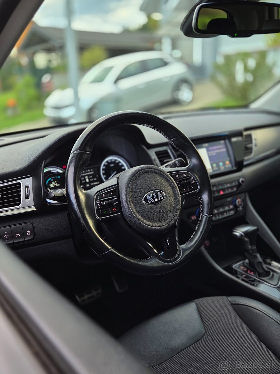Kia Niro 1.6 GDI Automat - 14