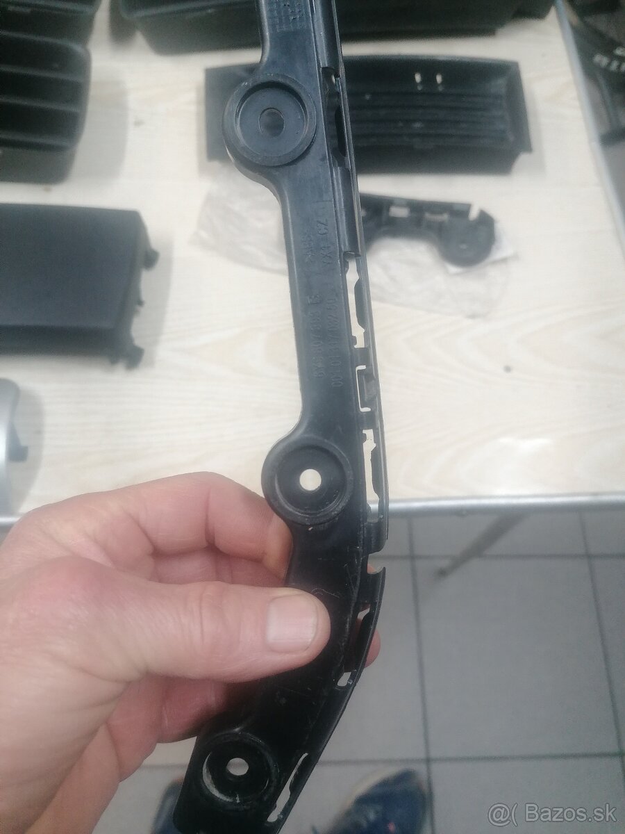 Lišta, Držiaky, zaslepka Naraznika Fabia1, L. - 14