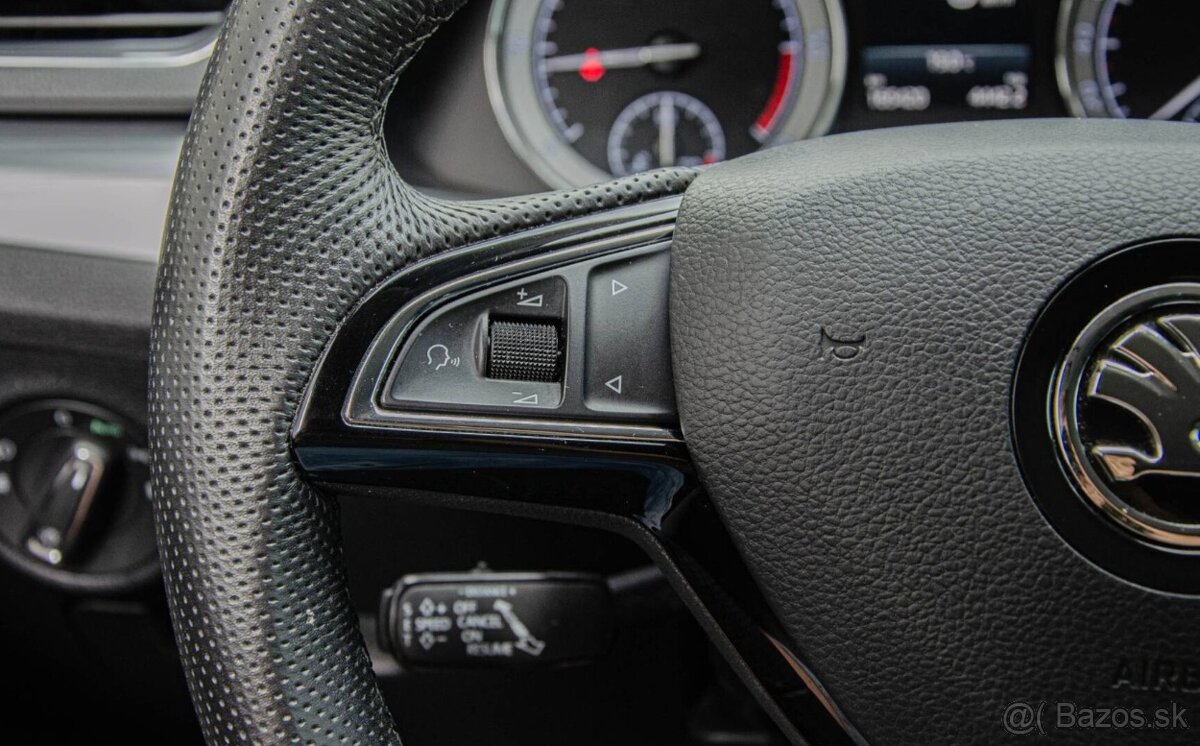 Škoda Superb 2.0 TDI SCR DSG - 14