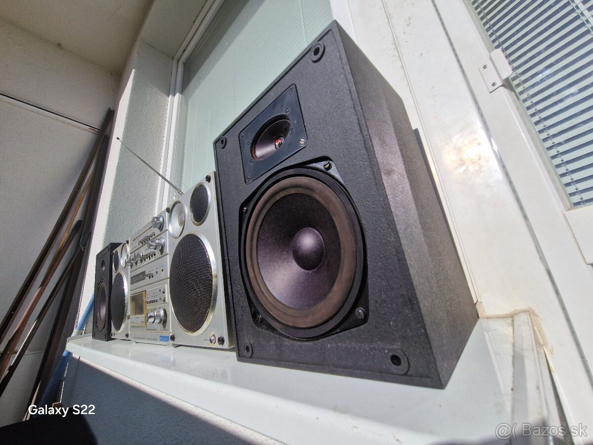 TESLA CONDOR K 304 .Prenosné Stereo Rádio 3D zvuk surround - 14