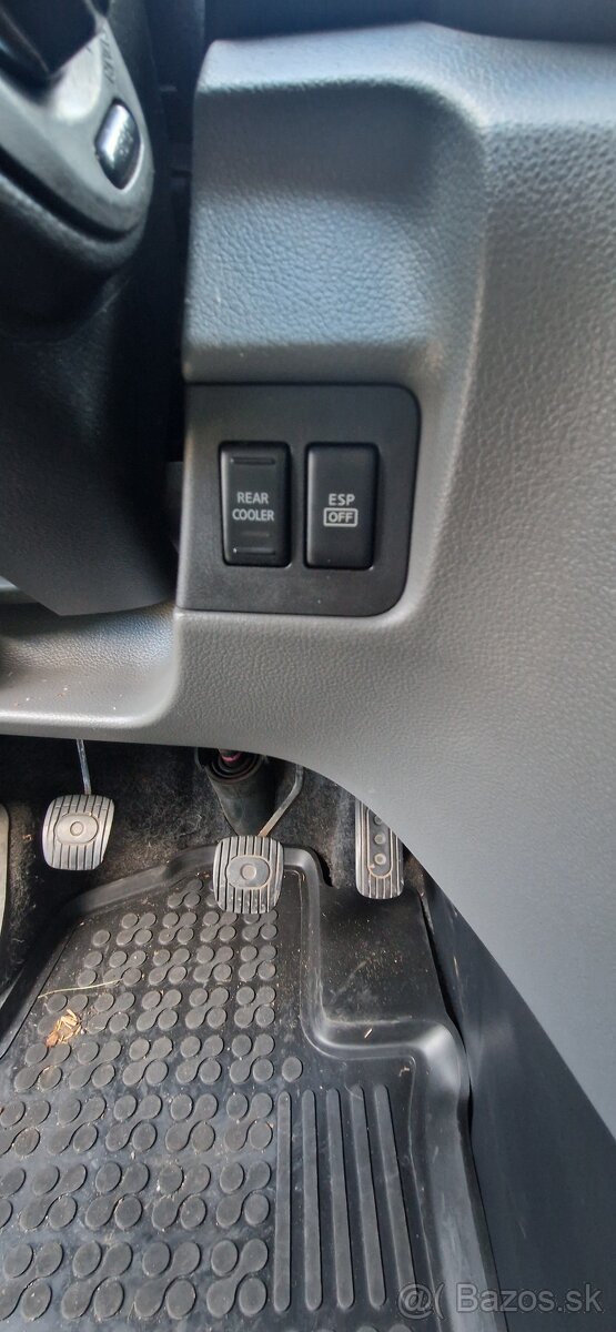 Nissan NV200 1.5 dci 7 miestne - 14