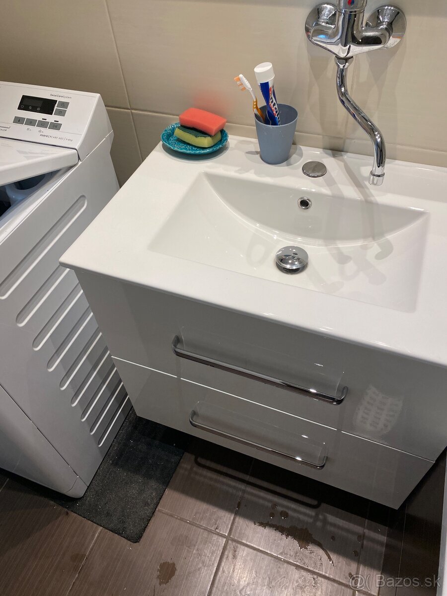 Prenájom izby s balkónom - 14