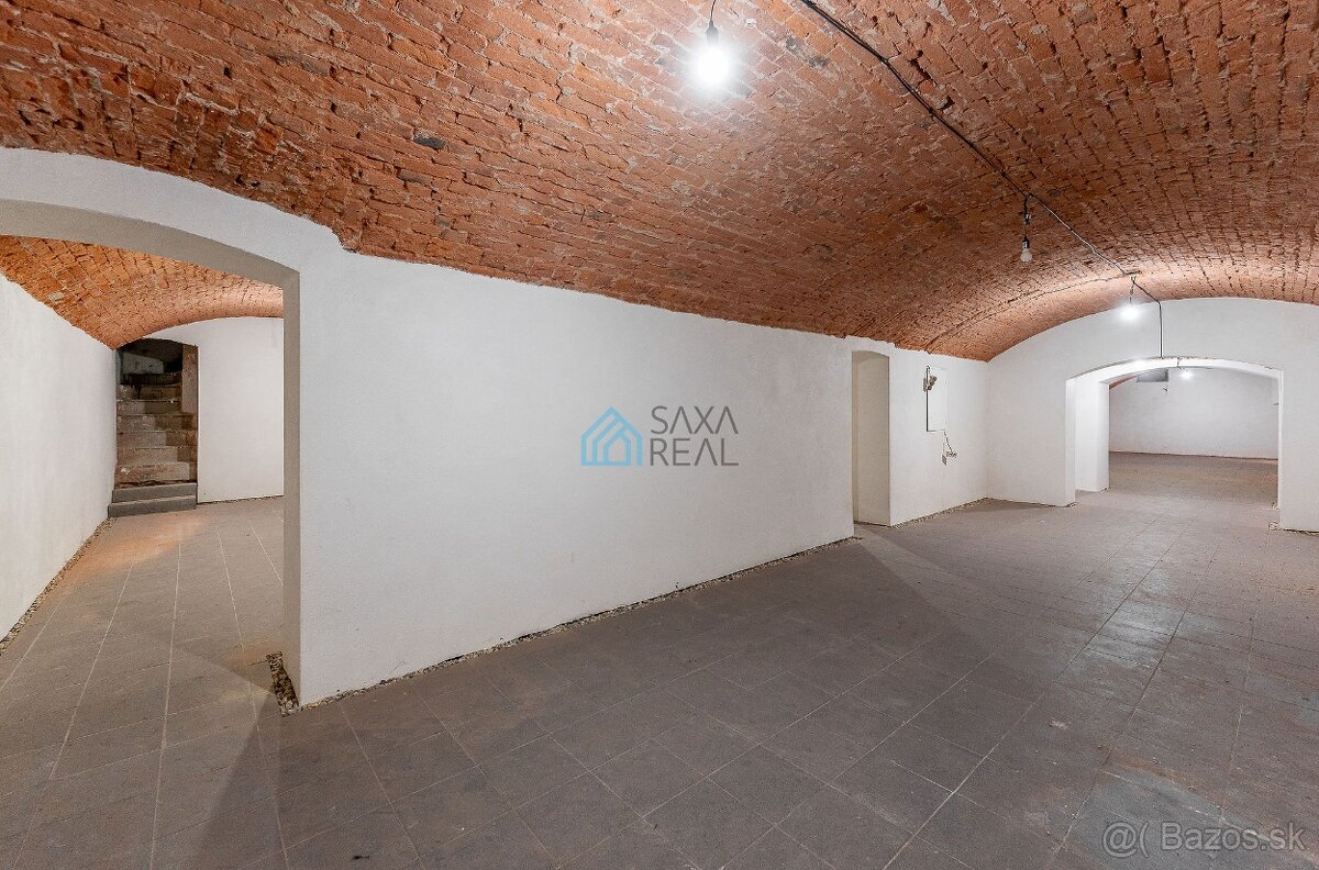 Priestor pre spoločenské akcie, CENTRUM- KE Hlavná ul. - 14