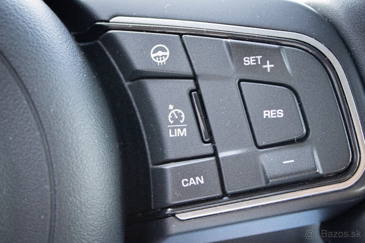 Jaguar E-Pace 2.0 I4 S AWD A/T - 14