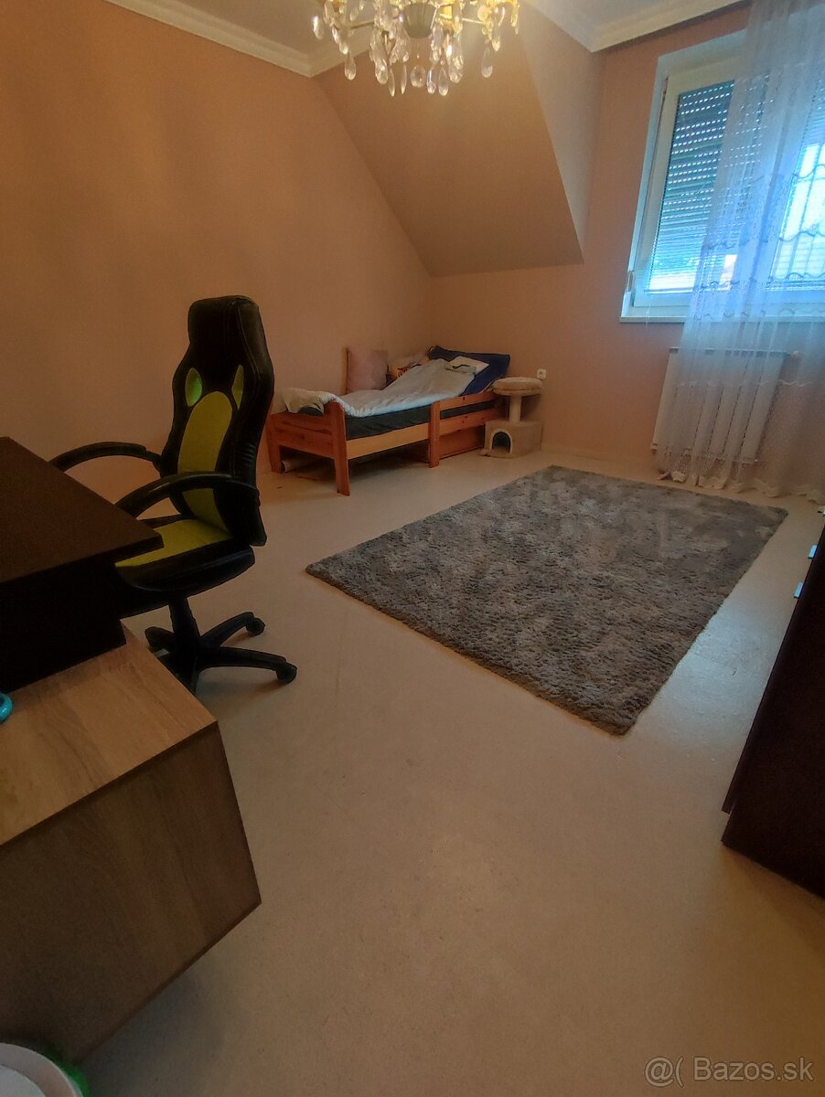 Ponúkam na predaj rodinný dom s bytovými jednotkami v Encs - 14