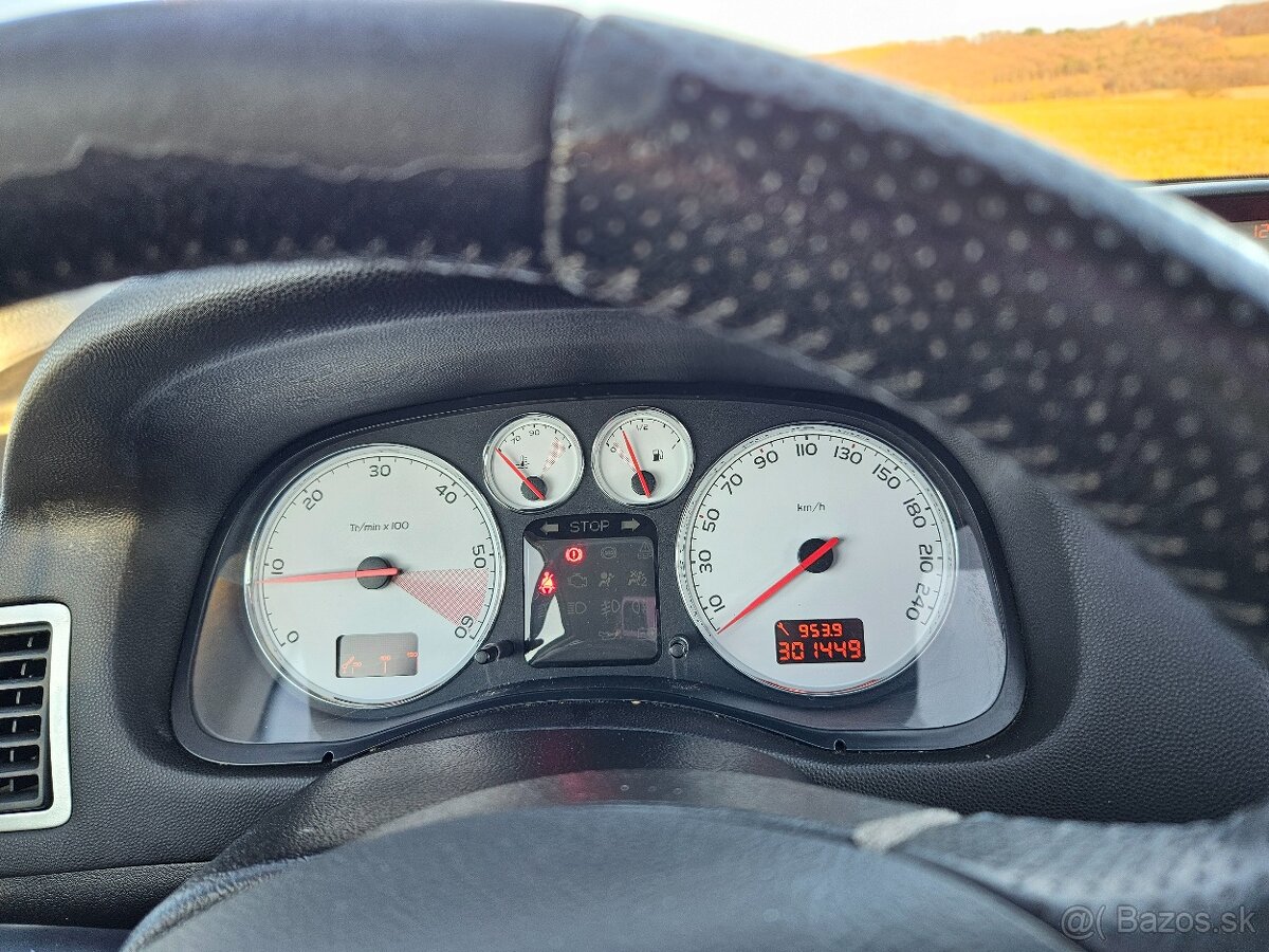 Peugeot 307 1.6 HDi – spoľahlivý hatchback s nízkouSpotrebou - 14