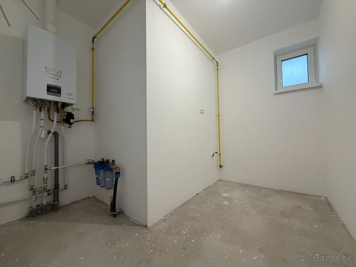 NOVOSTAVBA - ZLATÉ MORAVCE - 14