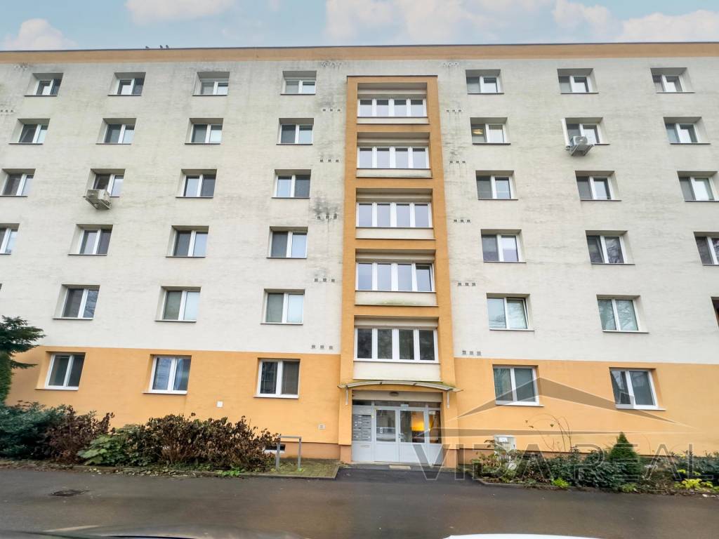 Na prenájom 2 izbový byt v centre Trnavy - 14