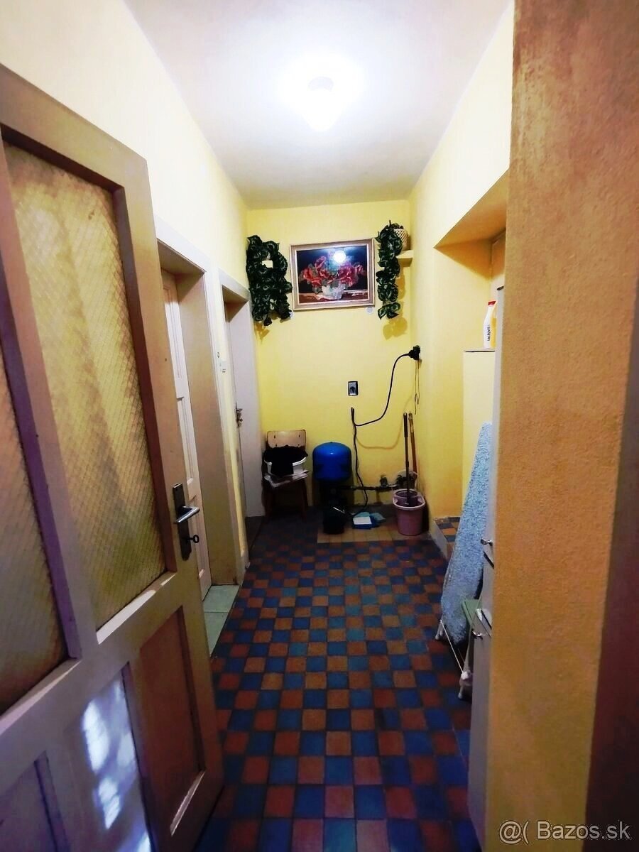 Rodinný dom Tekovské Lužany, okres Levice - 14