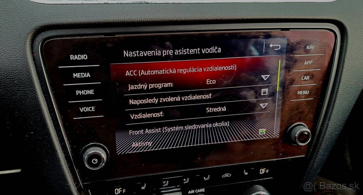 Škoda Octavia 1.6 TDI Style DSG - 14