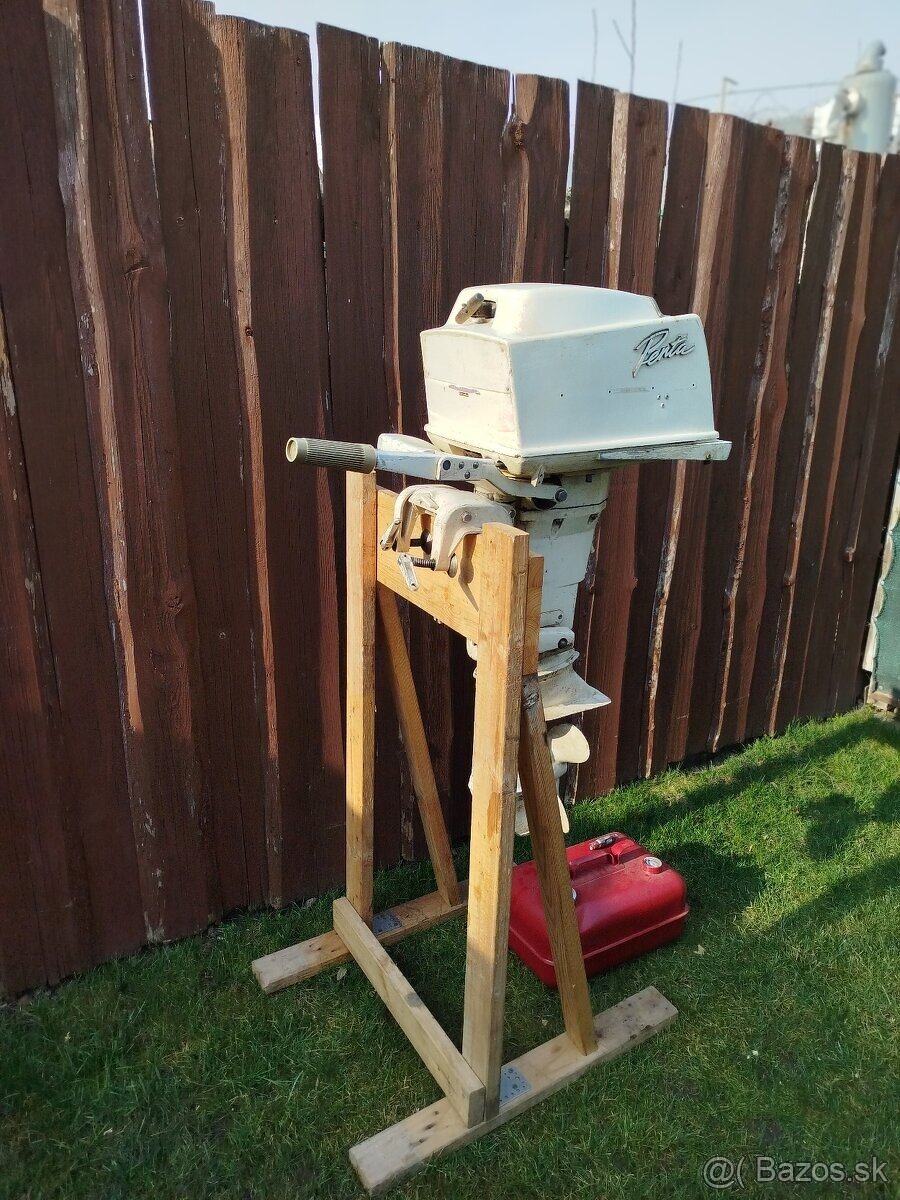 ZÁVESNÝ LODNÝ MOTOR VOLVO PENTA 25HP - 14