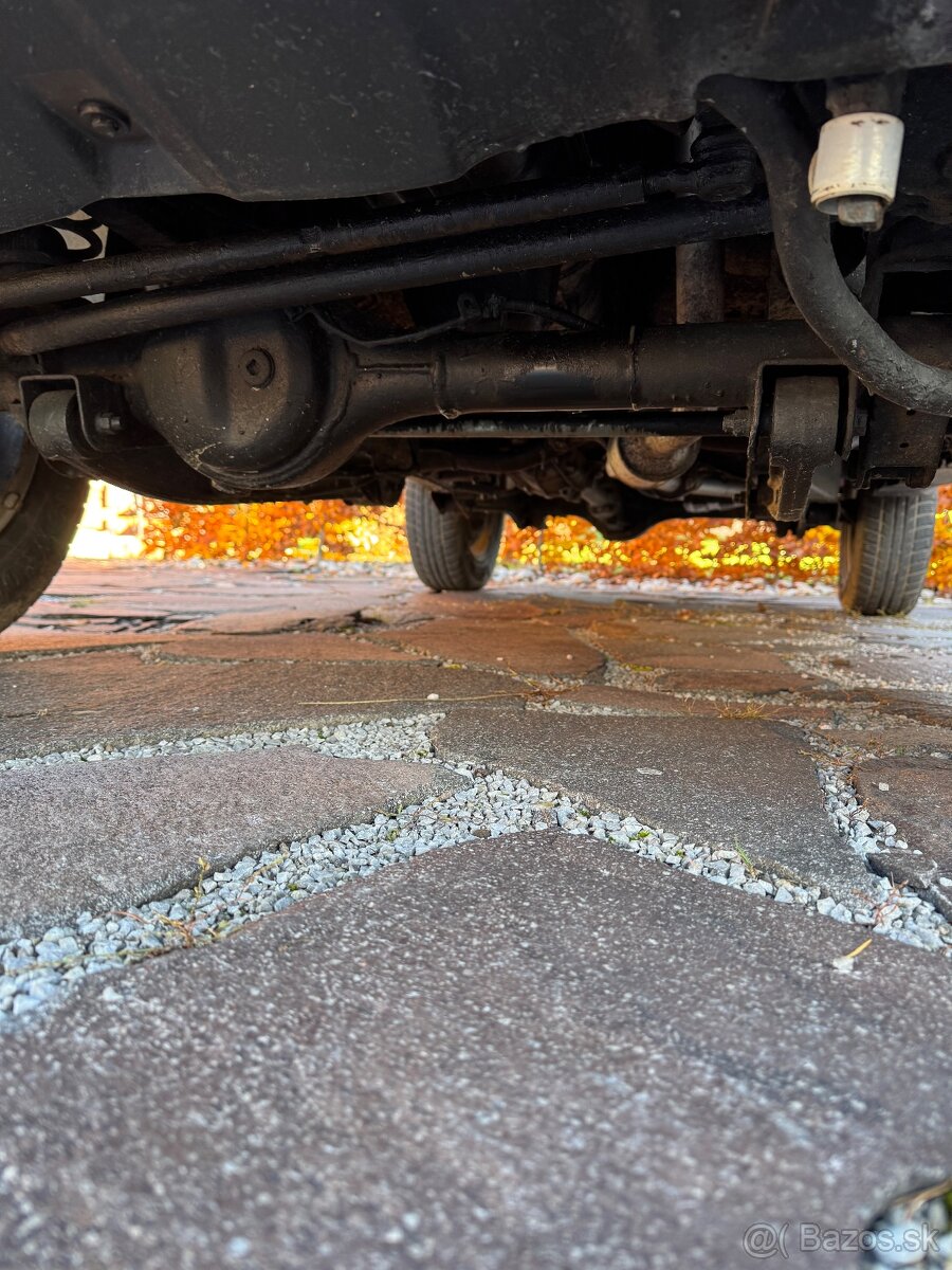 Suzuki Jimny 1,3 4x4 Benzín - 14